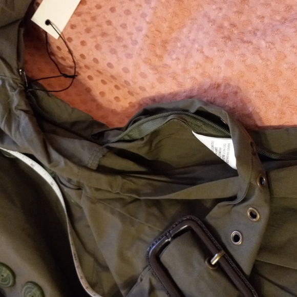 HAUTE MONDE - Picture 4 of 4